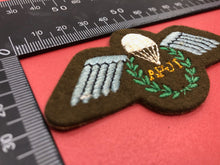 Load image into Gallery viewer, British Army Assistant Parachute Jump Instructor Wings
