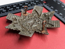 Charger l&#39;image dans la galerie, Original WW1 Highland Cyclist Battalion Territorial Forces Cap Badge
