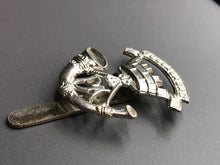 Charger l&#39;image dans la galerie, Genuine British Army Somerset Light Infantry Cap Badge
