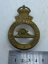 Load image into Gallery viewer, Original British Army Royal Artillery Association Cross Belt Badge
