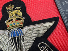 Load image into Gallery viewer, British Army Bullion Embroidered Blazer Badge - Parachute Regiment - Kings Crown
