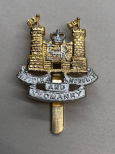 Charger l&#39;image dans la galerie, Genuine British Army Cap Badge - Suffolk and Norfolk Yeomanry Regiment Staybrite
