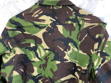 Load image into Gallery viewer, Genuine British Army DPM Camouflaged Combat Jacket Smock - 160/88
