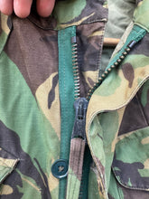 Charger l&#39;image dans la galerie, Original British Army 1968 Pattern Combat Smock Jacket - Size 3 - 46&quot; Chest
