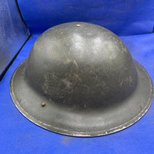 Charger l&#39;image dans la galerie, Original WW2 British Army Mk2 Combat Helmet &amp; Liner Set
