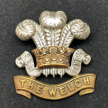 Load image into Gallery viewer, Original WW2 British Army Cap Badge - The Welch - The Militaria Shop

