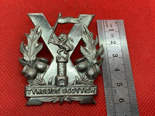 Load image into Gallery viewer, Original WW1/WW2 British Army Tyneside Scottish Regiment Cap Badge

