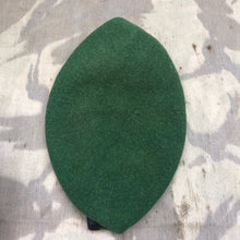 Lade das Bild in den Galerie-Viewer, Genuine British Army Beret - Intelligence Corps - Size 54 - The Militaria Shop
