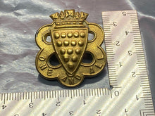 Charger l&#39;image dans la galerie, Original WW1 / WW2 British Army Duke of Cornwall&#39;s Light Infantry Collar Badge
