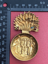 Load image into Gallery viewer, British Army WW1 Royal Dublin Fusiliers Cap Badge

