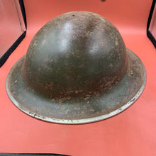 Lade das Bild in den Galerie-Viewer, Original British Army WW2 Soldiers Military Combat Mk2 Brodie Helmet
