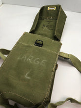 Lade das Bild in den Galerie-Viewer, Original WW2 British Army Assault Lightwieght Gas Mask Bag
