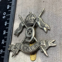 Load image into Gallery viewer, Original WW2 9th Queen&#39;s Royal Lancers British Army Cap Badge
