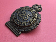 Charger l&#39;image dans la galerie, Original WW1 British Army 25th London Cyclist Corps Cap Badge
