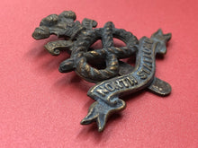 Lade das Bild in den Galerie-Viewer, Original WW2 British Army North Stafford Cap Badge
