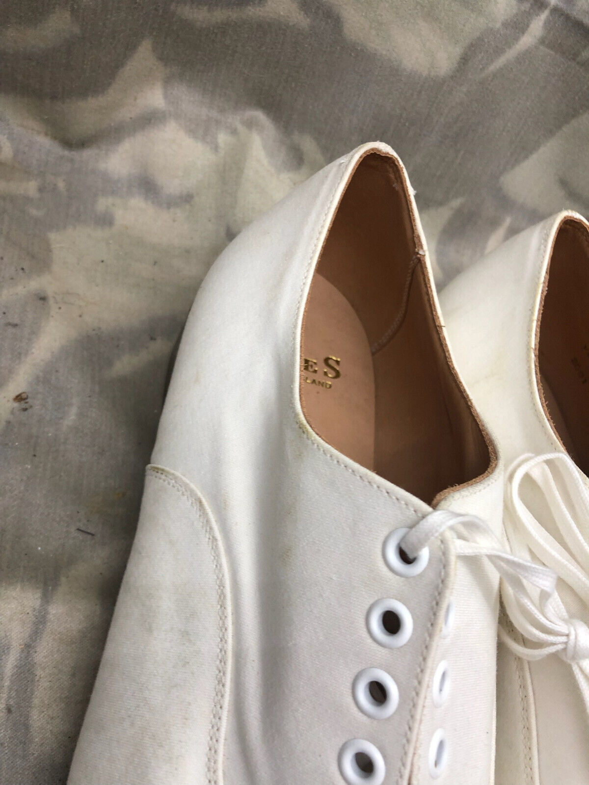 Genuine British Army Women's White Summer Shoes - WW2 Pattern - Size UK 12 L - The Militaria Shop