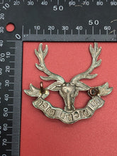 Load image into Gallery viewer, Original WW2 British Army Kings Crown Cap Badge - Seaforth Highlanders
