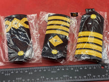 Load image into Gallery viewer, Original Navy Officers Epaulettes in Unused Condition
