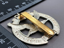 Charger l&#39;image dans la galerie, Genuine British RAF Glider Pilot Regiment Cap Badge
