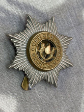 Charger l&#39;image dans la galerie, Original WW1 / WW2 British Army Cheshire Regiment Cap Badge
