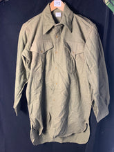 Charger l&#39;image dans la galerie, Original British Army Khaki Drill Combat Shirt - WW2 Pattern - 40&quot; Chest
