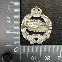 Lade das Bild in den Galerie-Viewer, Image #4
