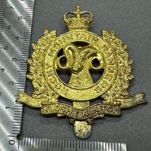 Load image into Gallery viewer, Rocky Mountain Rangers - Kloshe Nanitch - Genuine Canadian Army Cap Badge
