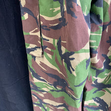 Lade das Bild in den Galerie-Viewer, Originale leichte DPM-Kampfhose im Camouflage-Stil der britischen Armee, Größe 80/80/96 
