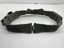 Charger l&#39;image dans la galerie, Original WW2 British Army 44 Pattern Soldiers Belt - Size 34&quot; Waist
