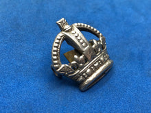 Load image into Gallery viewer, Original WW1 / WW2 British Army Rank Crown - Kings Crown
