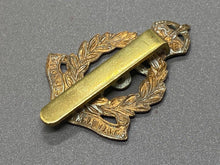 Load image into Gallery viewer, Original WW1 / WW2 British Army Royal Army Medical Corps Cap Badge
