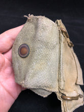 Lade das Bild in den Galerie-Viewer, Original WW2 British Army 37 Pattern Pistol Ammo Pouch
