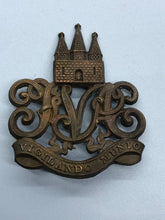 Load image into Gallery viewer, British Army Victorian Kirkcaldy Artillery Glengarry Cap Badge
