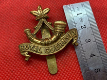 Load image into Gallery viewer, Original WW1 / WW2 British Army Royal Guernsey Regiment Cap Badge
