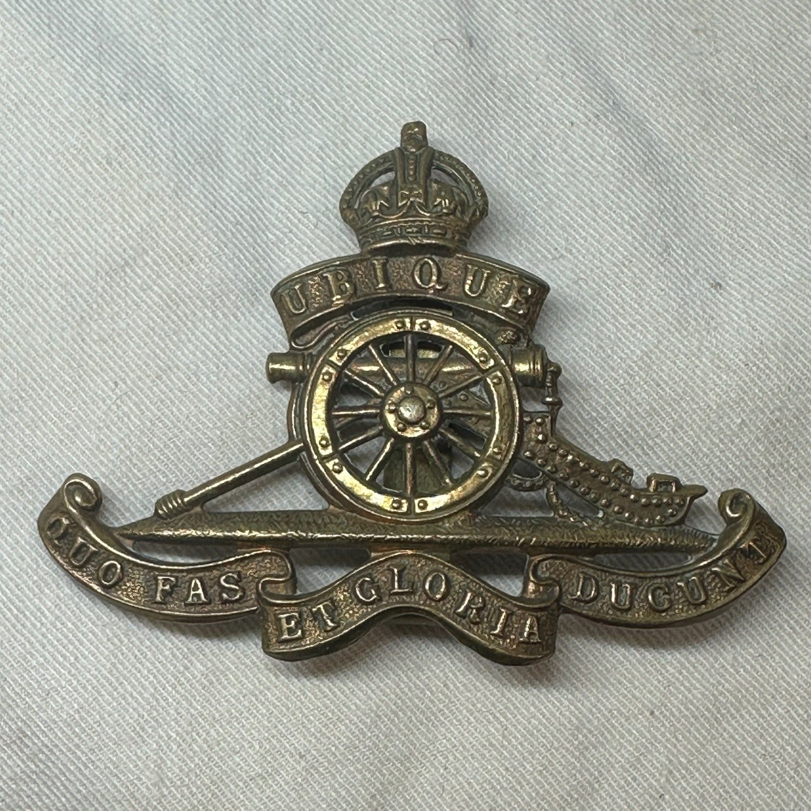 WW1 Badges — WWI Military Cap Badges & Insignia | The Militaria Shop