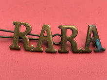 Load image into Gallery viewer, Original WW1 / WW2 British Army Brass Shoulder Titles Pair - Royal Artillery RA
