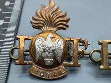 Load image into Gallery viewer, Original WW1 / WW2 British Army Royal Irish Fusiliers Brass Collar Badges
