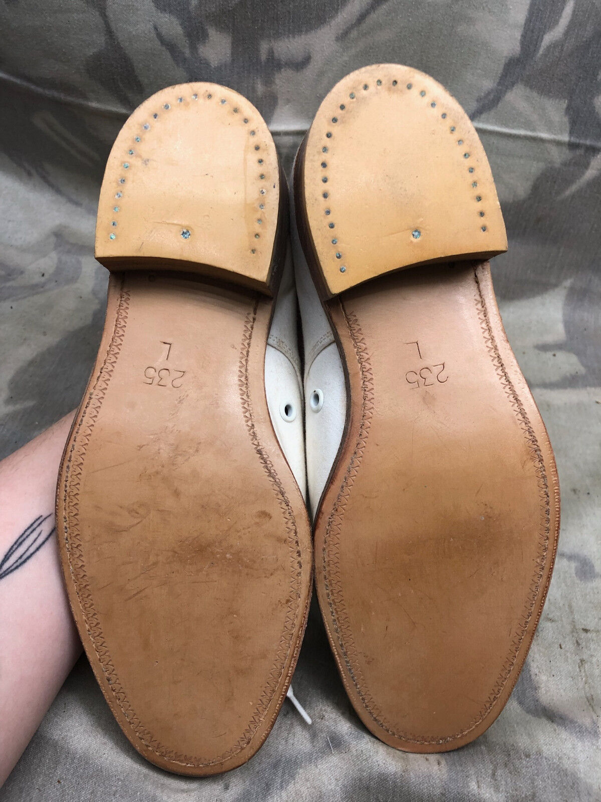 Genuine British Army Women's White Summer Shoes - WW2 Pattern - Size UK 5 L - The Militaria Shop
