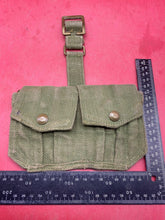 Charger l&#39;image dans la galerie, Original WW2 British Army 37 Pattern Patrol Pouch
