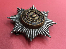 Charger l&#39;image dans la galerie, Genuine British Army Cheshire Regiment Cap Badge
