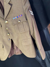 Load image into Gallery viewer, Grade 1 British Army FAD No2 Dress Uniform Jacket - Size 176/92/76 - The Militaria Shop
