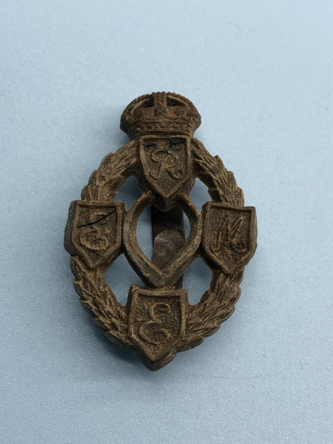 Original WW2 British Army Bakelite Economy Army REME Engineers Cap Badge