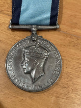 Lade das Bild in den Galerie-Viewer, Image #2
