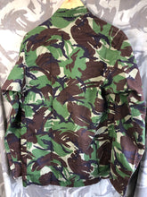 Charger l&#39;image dans la galerie, Genuine British Army DPM Camouflaged Combat Jacket Smock - 38&quot; Chest
