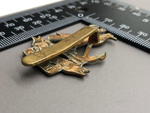 Load image into Gallery viewer, WW1 British Army Royal Naval Division Hood Battalion Cap Badge
