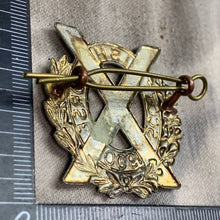 Load image into Gallery viewer, Original WW2 British Army Scottish Horse Regiment Cap Badge
