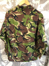 Charger l&#39;image dans la galerie, Genuine British Army DPM Lightweight Combat Jacket - Size 160/96
