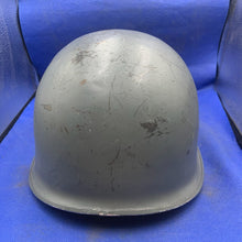 Charger l&#39;image dans la galerie, US Army M1 Helmet Style M1 Euroclone Helmet - WW2 Reenactment / Repainting
