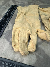 Load image into Gallery viewer, Original RAF Royal Air Force Chamois Inner Flying Gloves - WW2 Pattern
