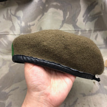 Charger l&#39;image dans la galerie, Genuine British Army Forces Beret - Royal Welsh - Size 58 - The Militaria Shop
